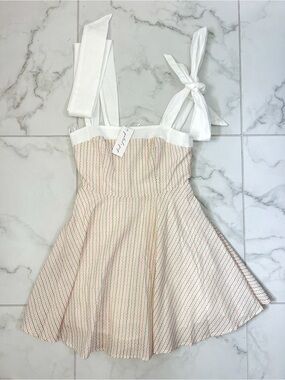 NWT Petal and Pup Tie-Shoulder Dress